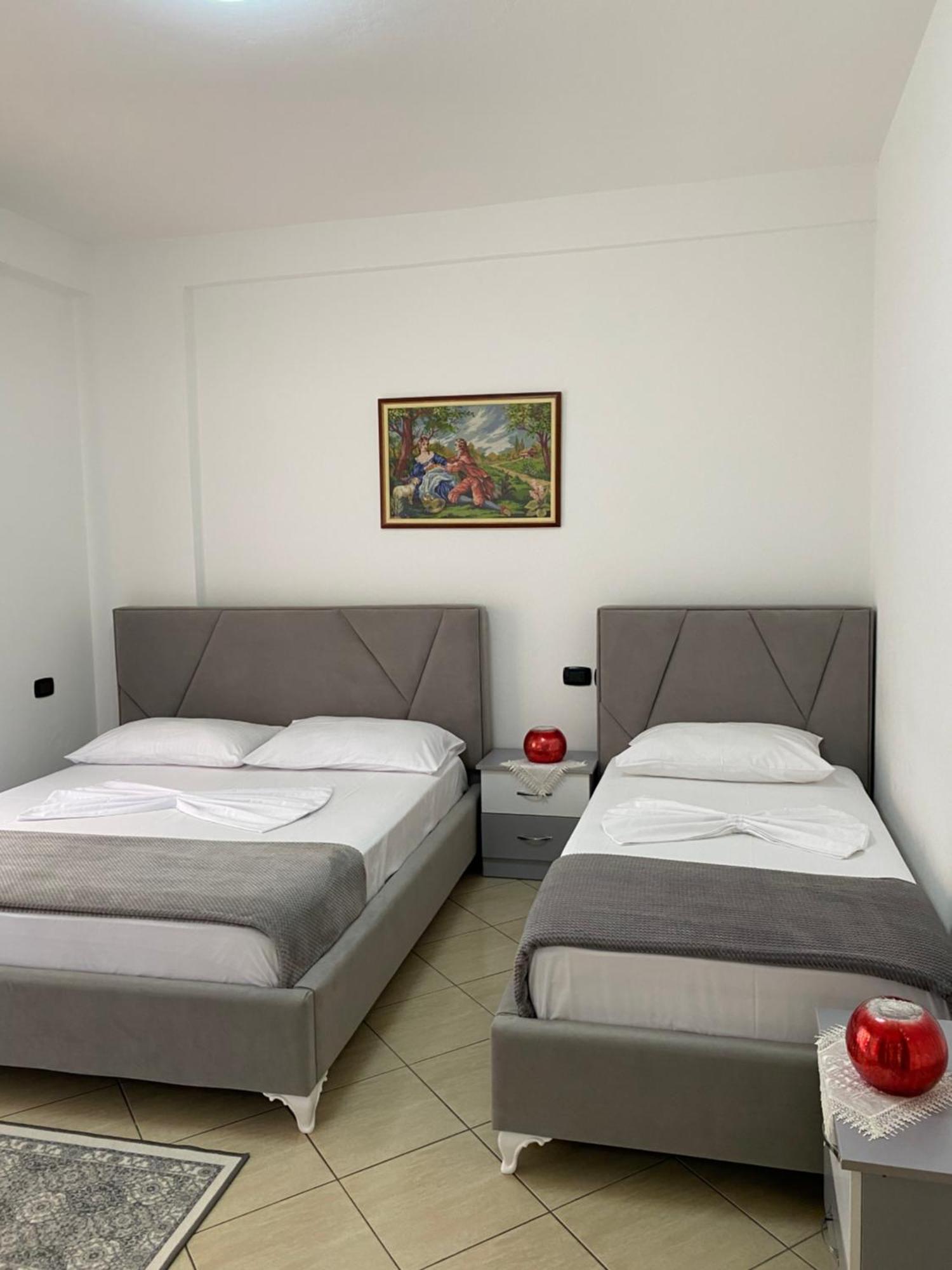 Appartement Rikardo Apartament à Vlorë Extérieur photo