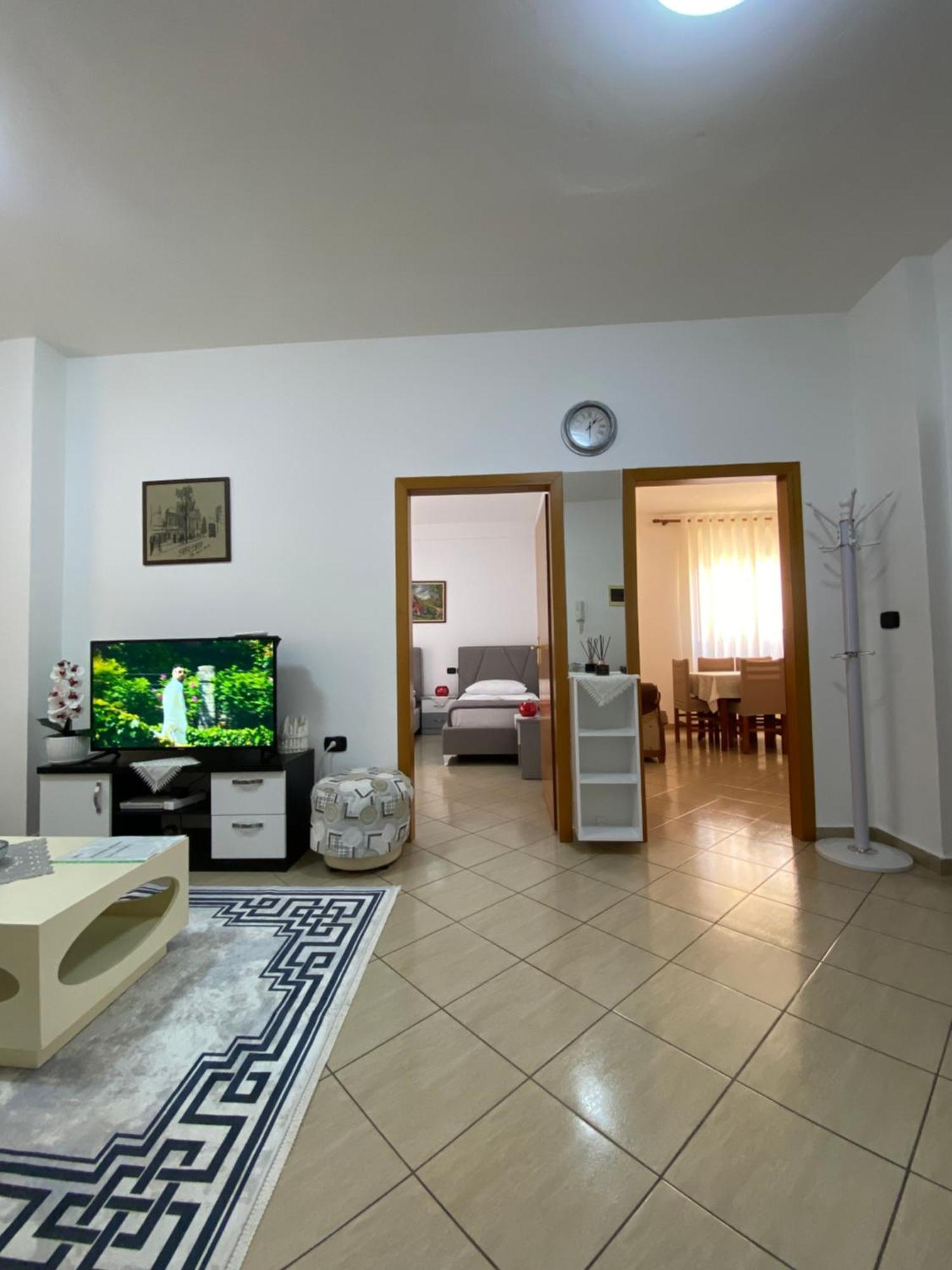 Appartement Rikardo Apartament à Vlorë Extérieur photo